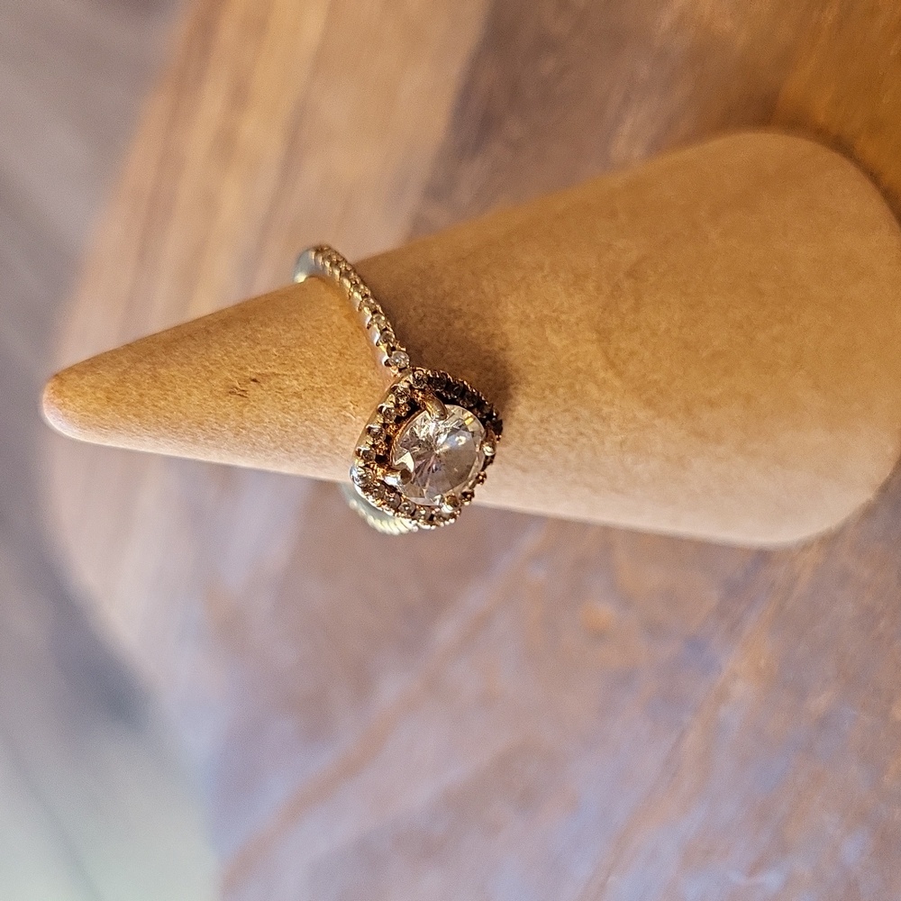 Vtg Gold Tone Engagement Ring, Clear Stone Halo Setting Pave Band, Size 4.25 - Picture 4 of 13